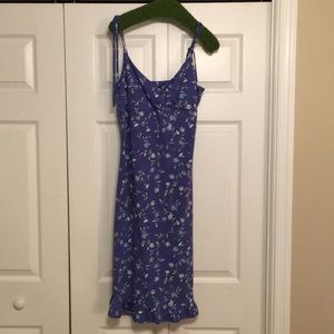 Express size 7/8 shoulder tie dress